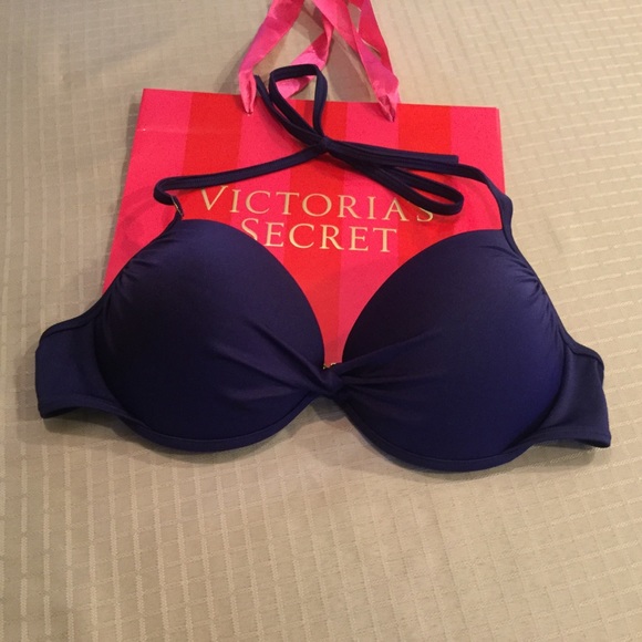 Victoria's Secret Other - Victoria Secret Twist Front Bikini Top Swimsuit